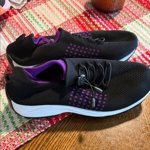 Black and Purple Women's Athletic Shoes